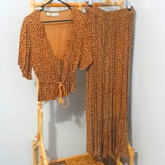 🐆 Zandu Pants and Top co-ord set 🐆 - Picture 6 of 11